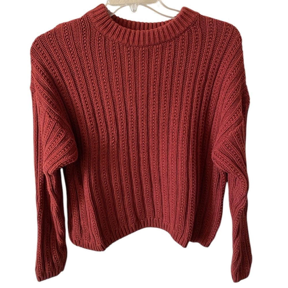 Universal Thread Rust Red Crew Neck Cable Knit Sweater
